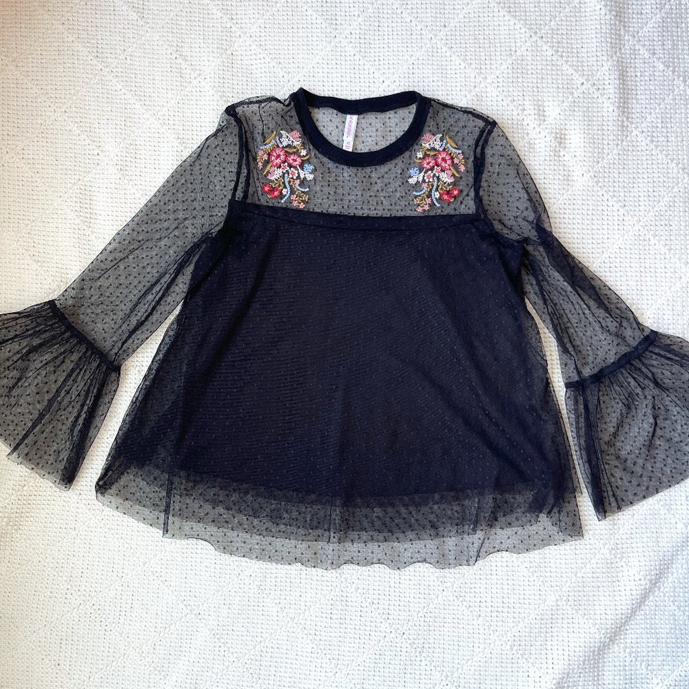 Embroidered Flower Party Blouse-SZ XS-Like New-Black-See-through Flowing